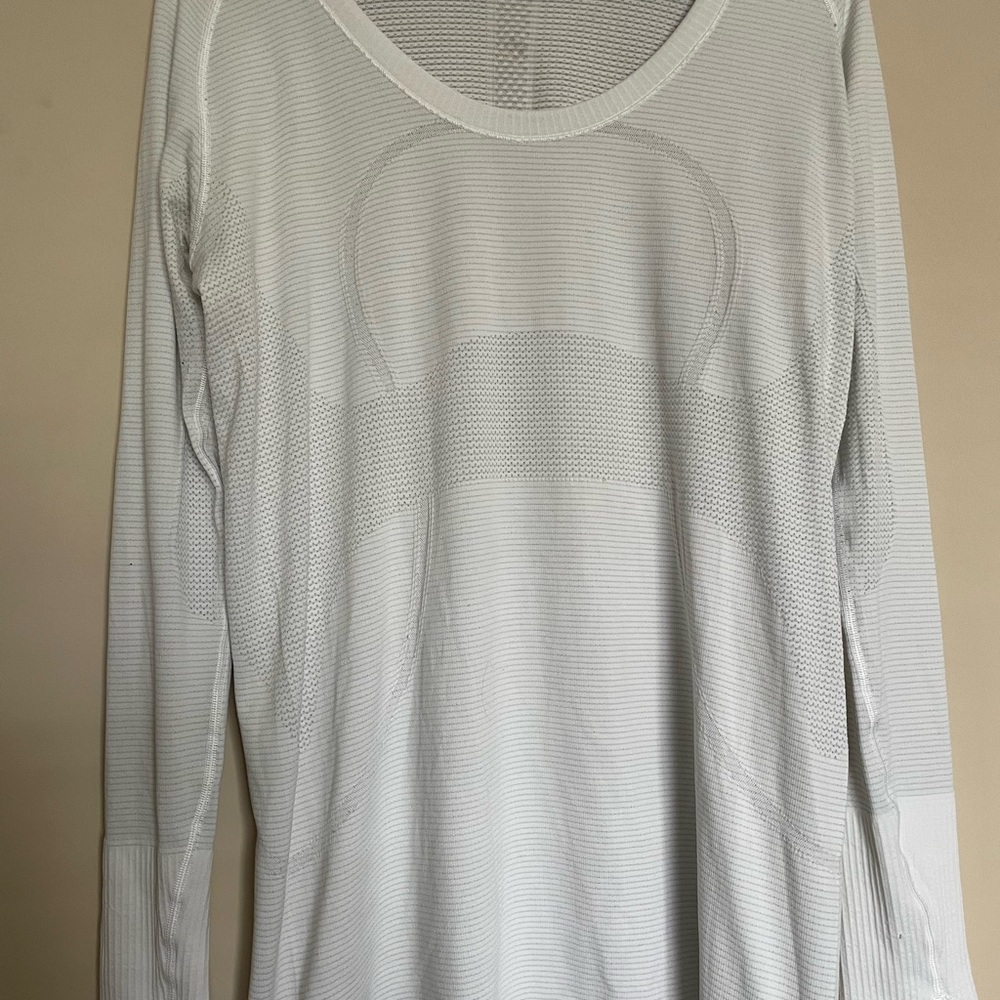 Lululemon Swifty Long Sleeve Top